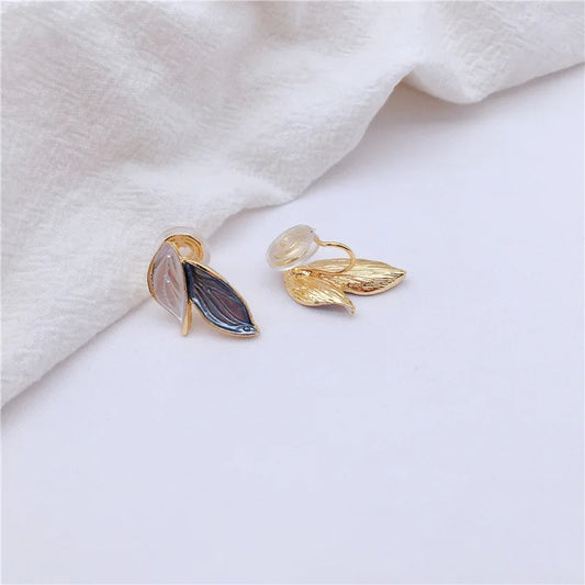 Sweet Grey Leaf Clip on Earrings